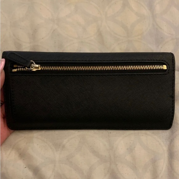Michael Kors Slim Black Wallet - Picture 3 of 3